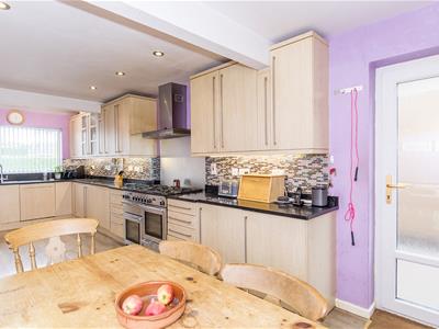 Dining kitchen Photo 2
